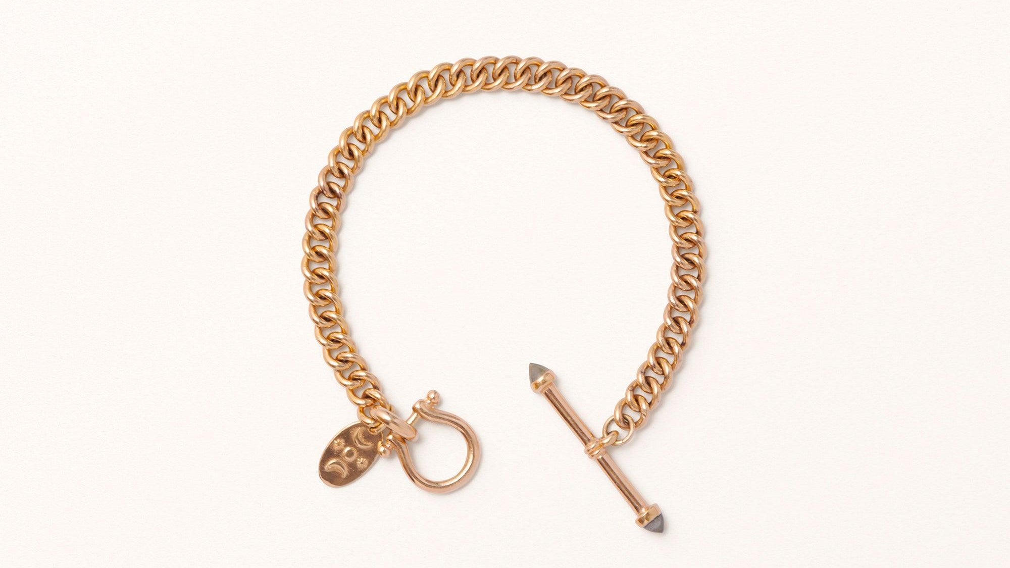Anima Mundi Bracelet | Gold Vermeil Chain with Labradorite Wand - Melana | Jewels for the Journey