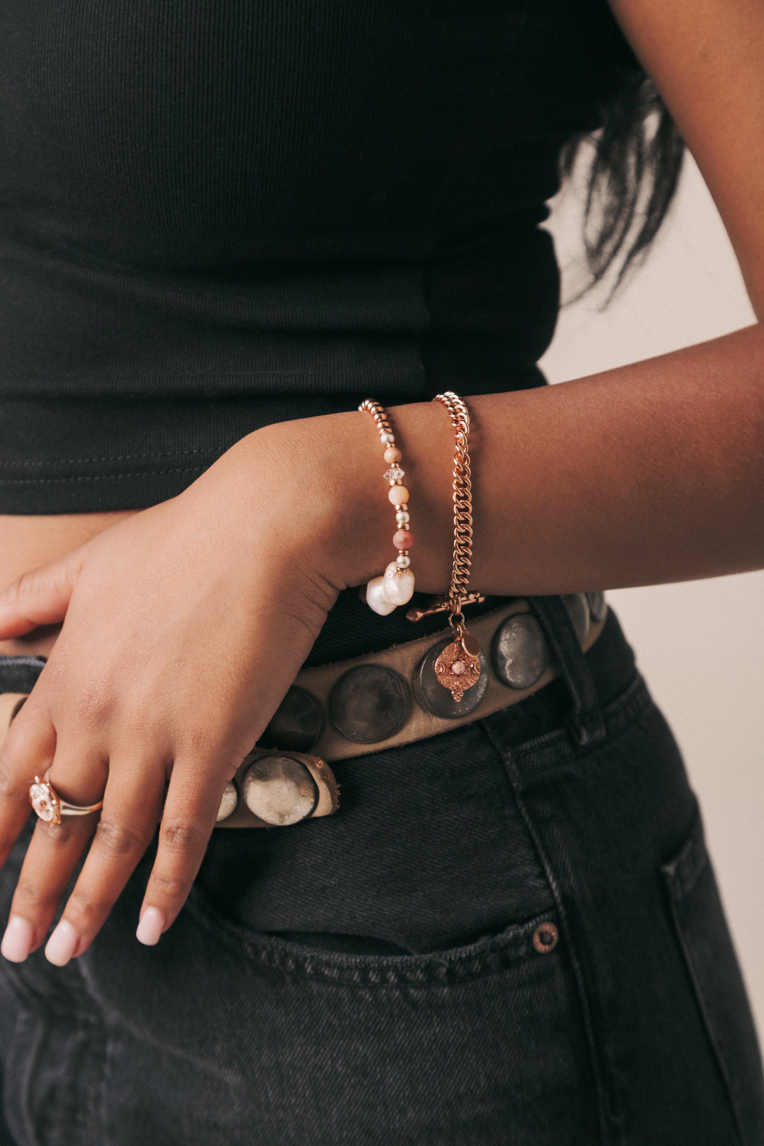 Anima Mundi Bracelet | Gold Vermeil Chain with Labradorite Wand - Melana | Jewels for the Journey